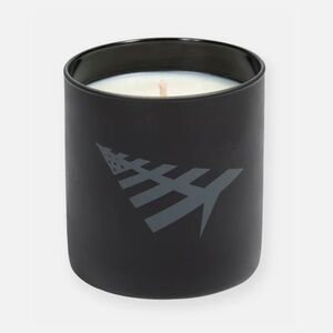 Paper Planes Belle Fleur Candle NWOT